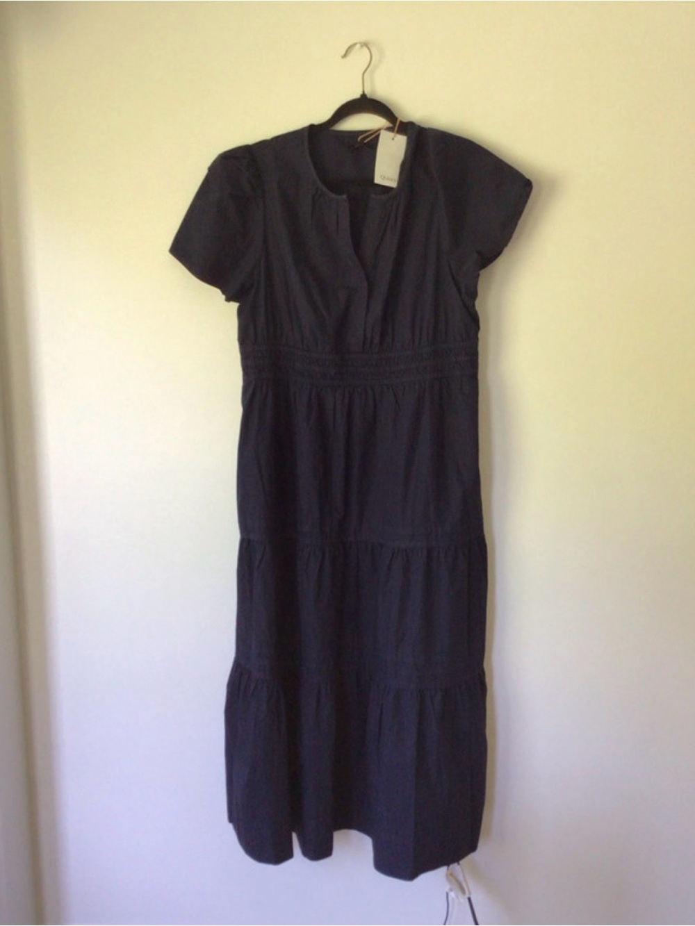 NWT Quince Navy Short-Sleeve Tiered Maxi Dress with Split Neck